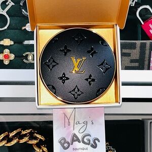 Louis Vuitton: LV Ombres Eyeshadow Palette (Cosmic Dreams - Purple)